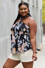 BACK STAGE FLORAL HALTER TOP