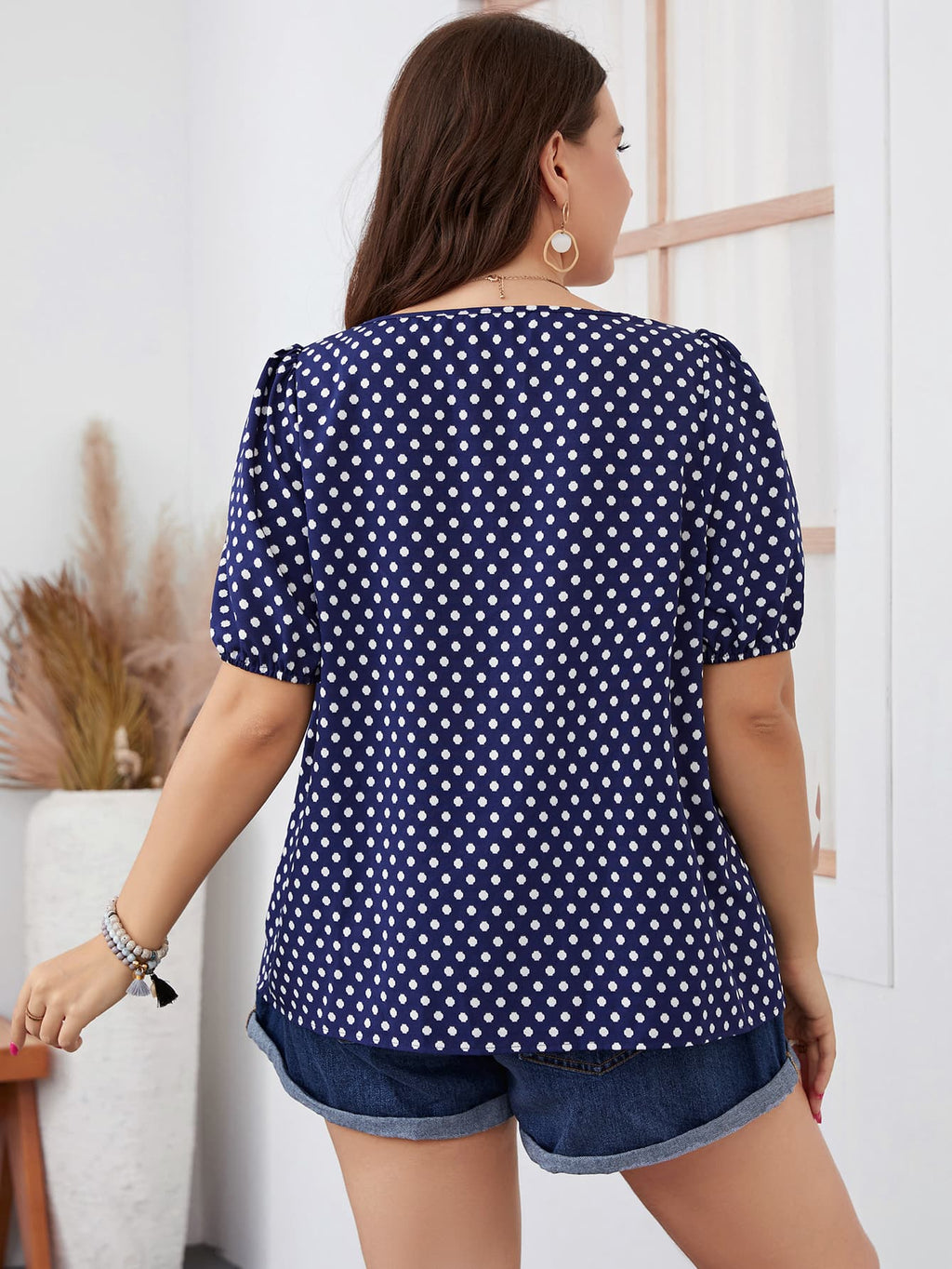 DOTTED LINE PERFECTION TOP