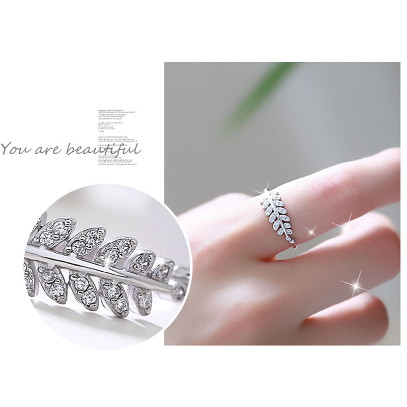 ELEGANT LEAF RING