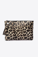 LEOPARD CLUTCH