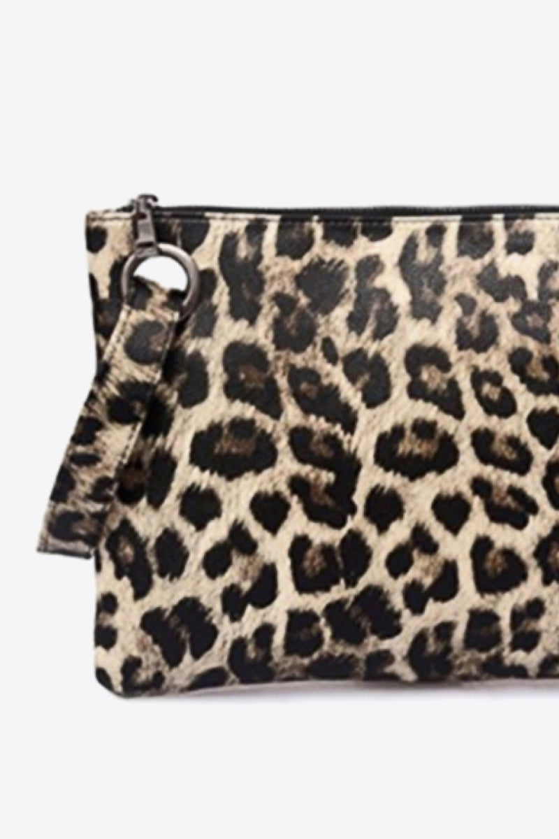 LEOPARD CLUTCH